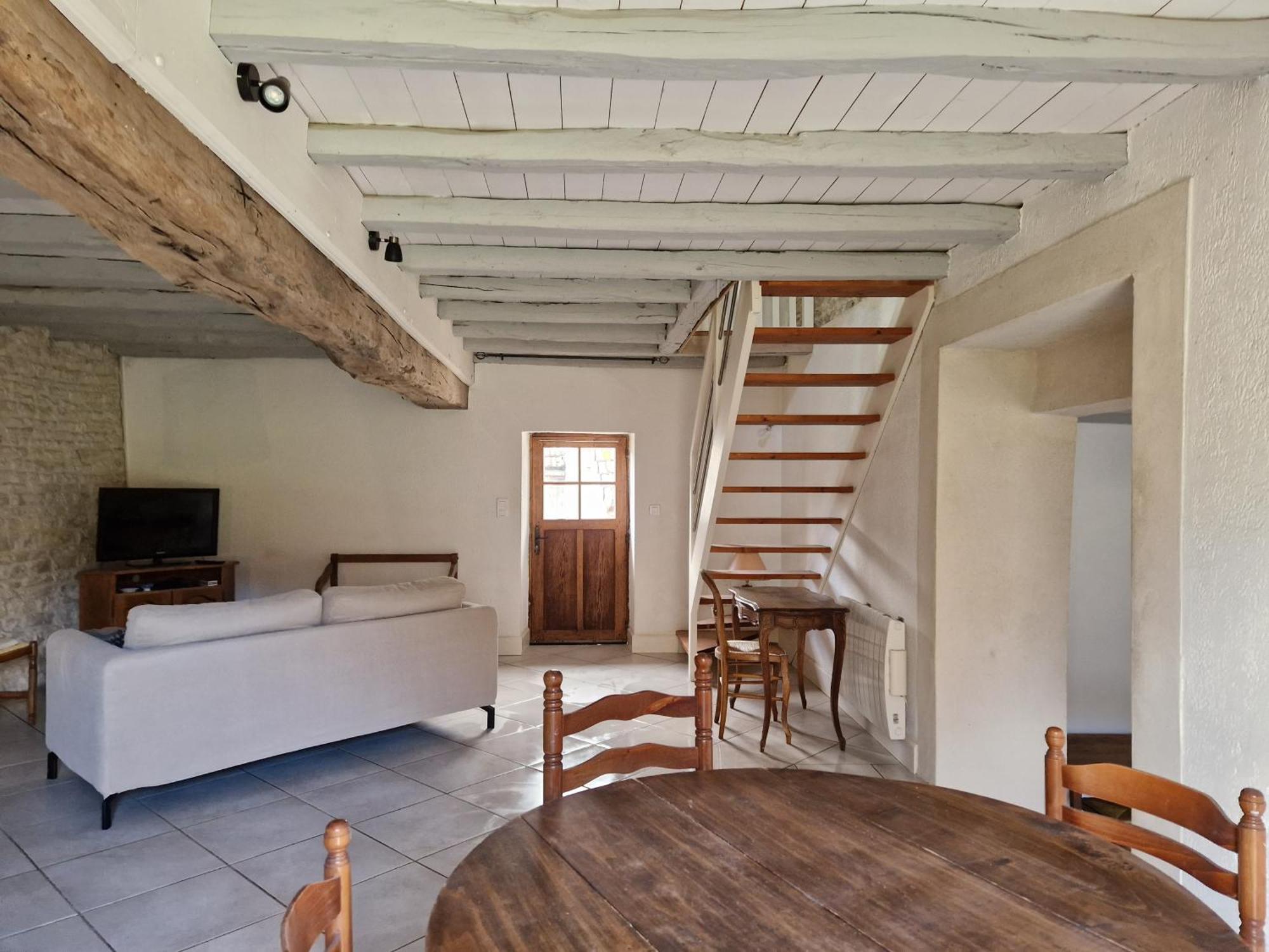 Gite Les Frenes Avec Pre Dans Joli Hameau Vermenton Esterno foto